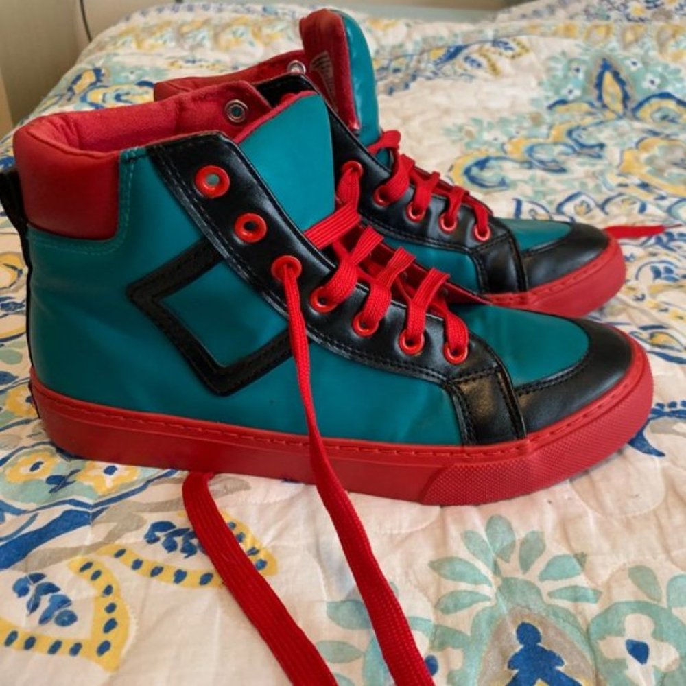 Hot Topic My Hero Academia Deku Hi top Shoes